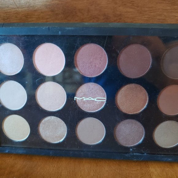 Mac eyeshadow paletteWarm NeutralEye Shadow x 15